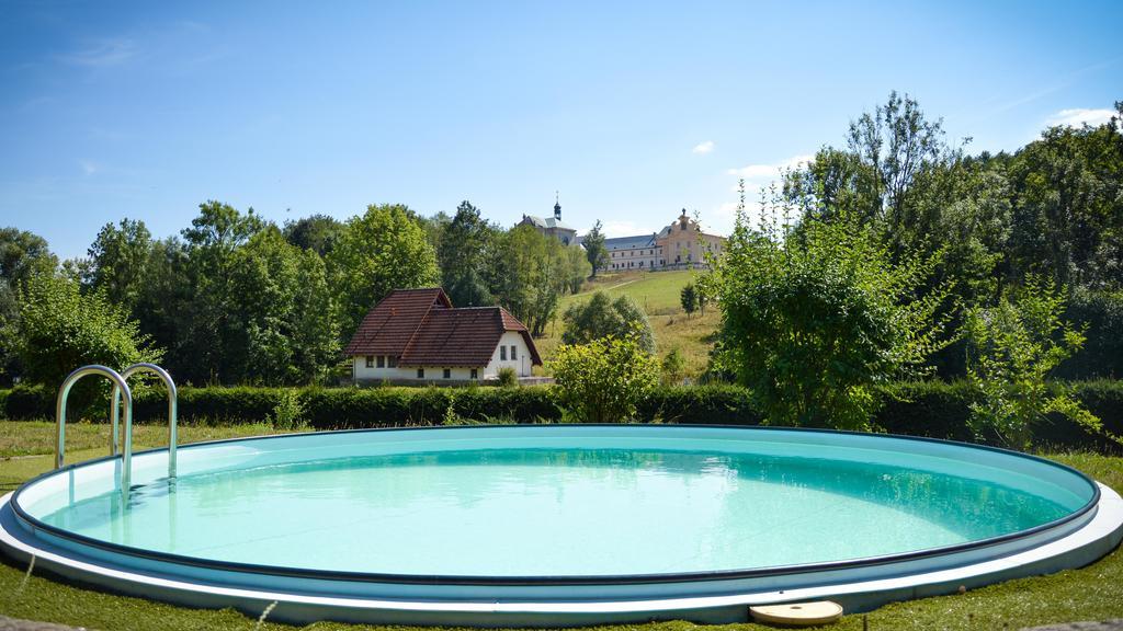 Guest House Kuks Eksteriør billede
